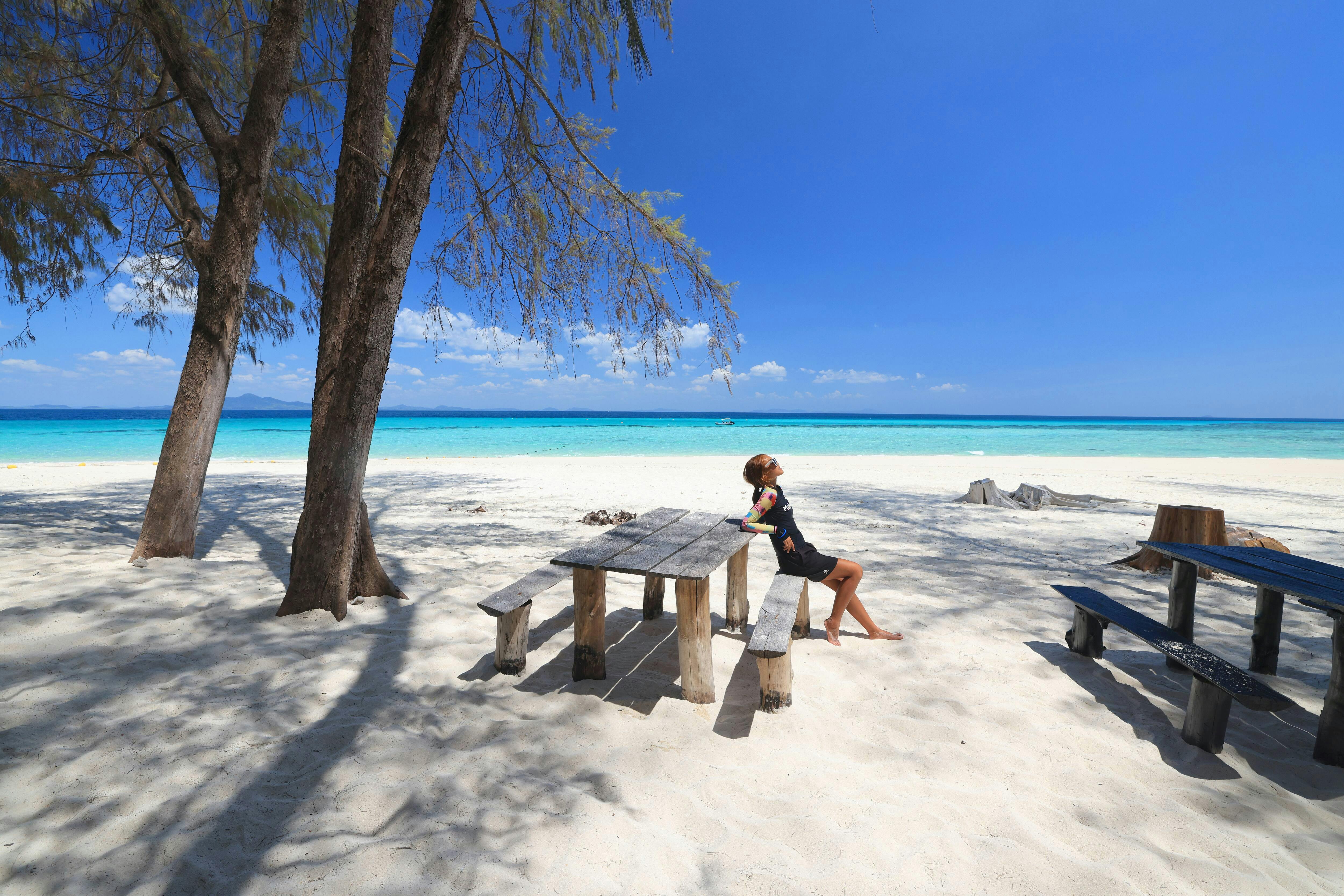 Visite en hors-bord des îles Phi Phi, de Bamboo Island et du lagon de Pileh