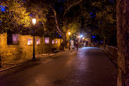 Rhodos-Stadt bei Nacht Transfer