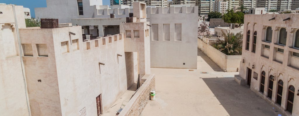 Tour cultural del corazón de Sharjah con traslados