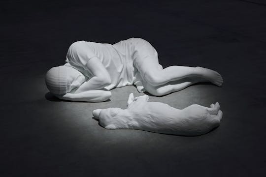 Visita guidata alla mostra "Breath Ghosts Blind" di Maurizio Cattelan