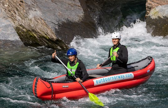 Tour combinado de SUP, canoa, bicicleta de montaña y kayak de mar en el río Voss