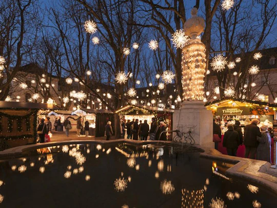 Christmas magic walking tour in Basel