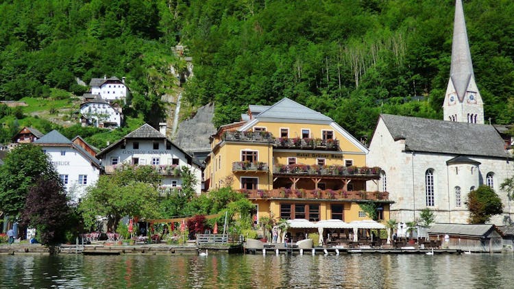 Hallstatt private and guided walking tour