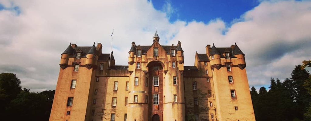 Trilha do castelo escocês em Aberdeenshire