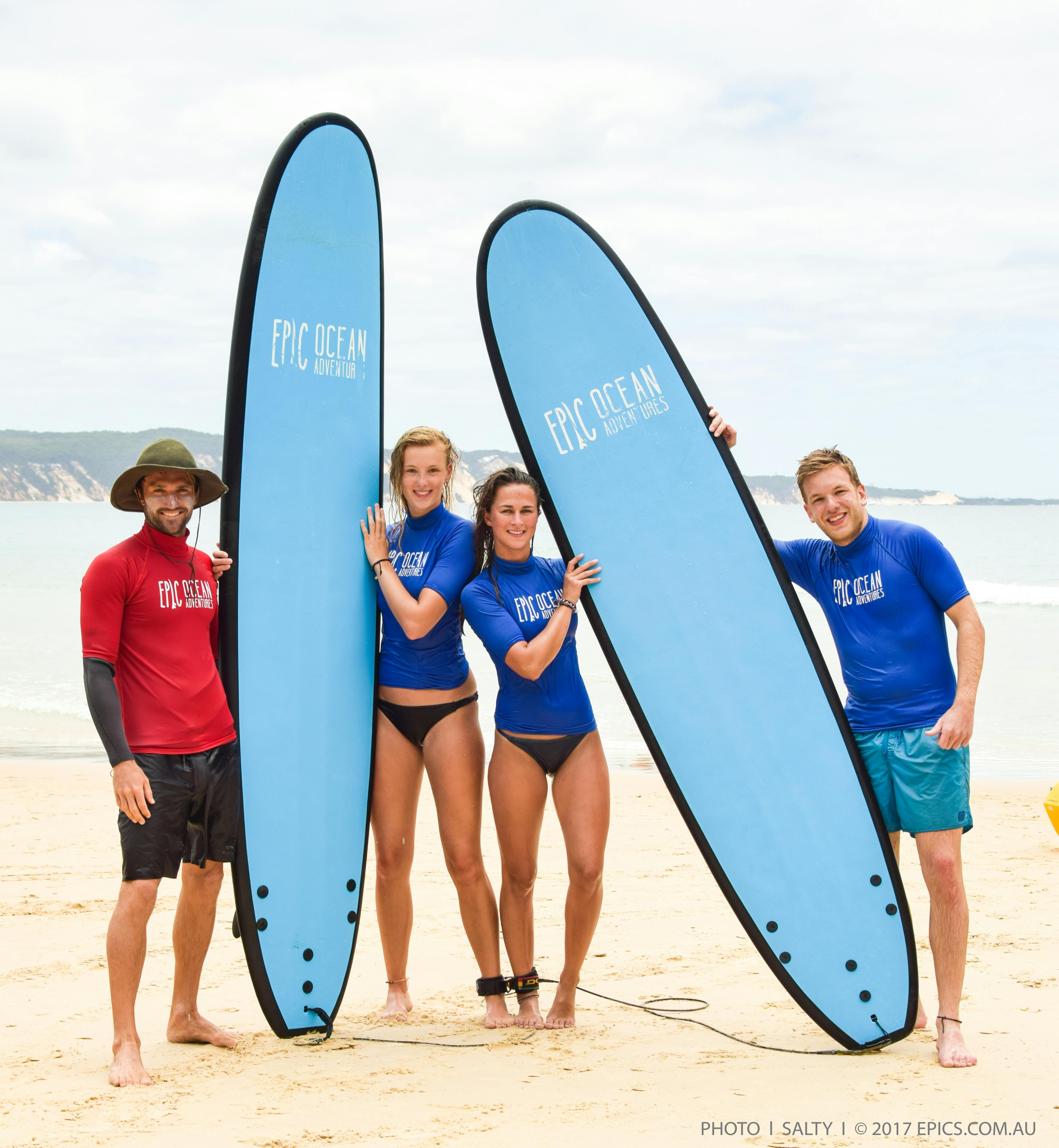 Noosa Surfunterricht und tolle Strandfahrt-Abenteuertour