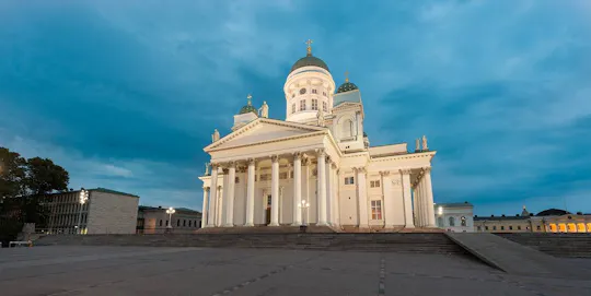 Helsinki på privat and guidet vandretur