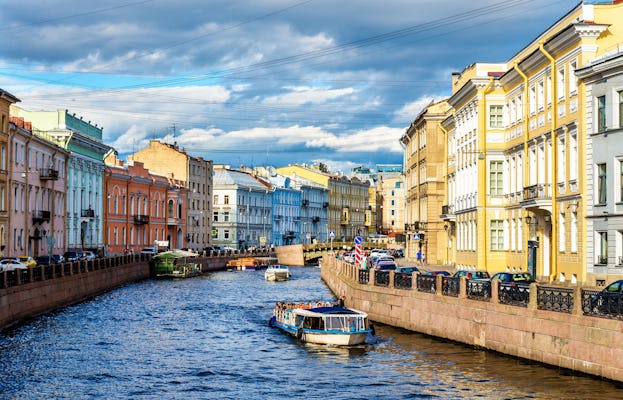São Petersburgo: excursão em rios e canais com guia