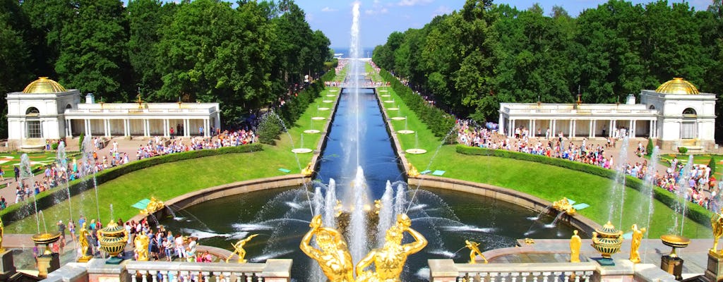 São Petersburgo: Peterhof Lower Park com um passeio de barco