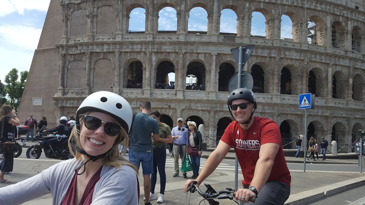 Street food e-bike tour of Rome