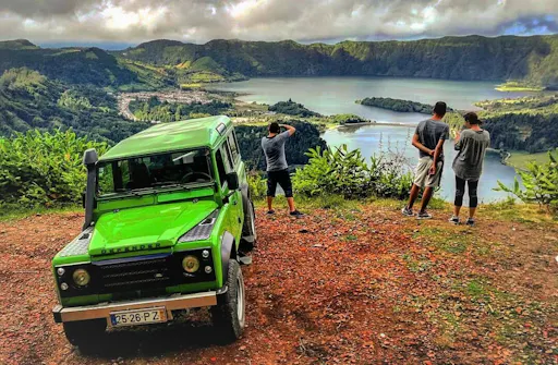 Sete Cidades & Lagoa do Fogo 4x4 Tour