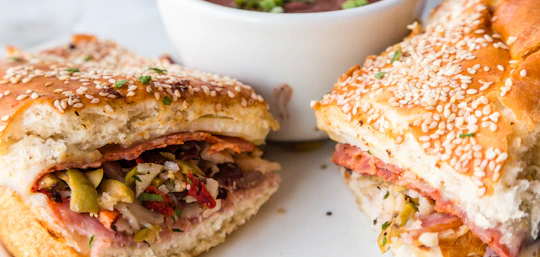 Food tour of the French Quarter in New Orleans
