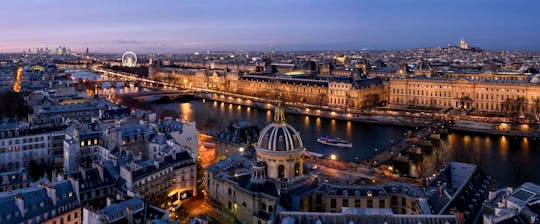 Croisière en soirée sur la Seine avec apéritif