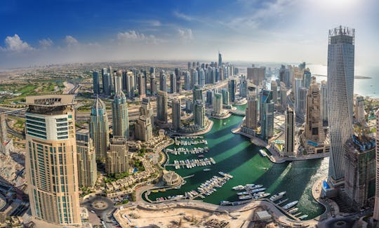 Dubai's 17-minute iconic helicopter tour
