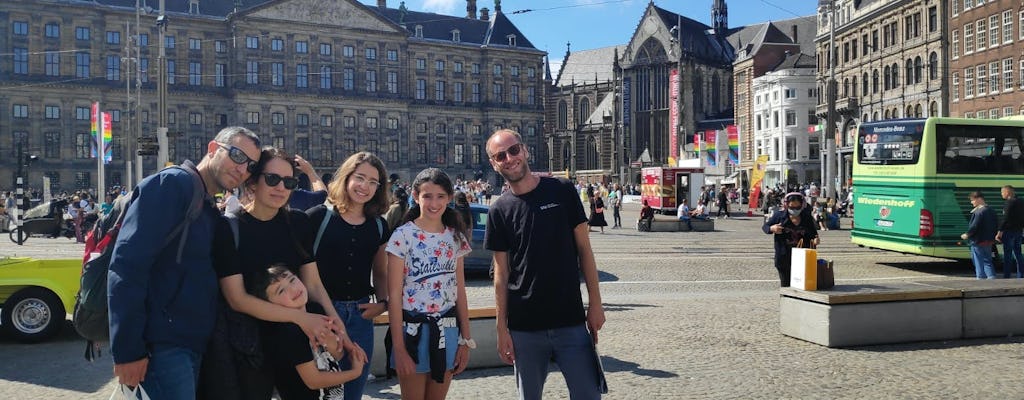 Family and kids walking tour in Amsterdam
