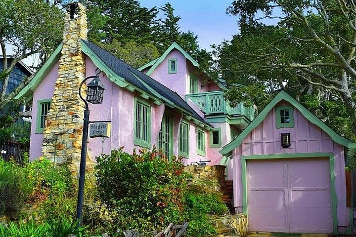 Carmel-by-the-Sea's fairytale houses self-guided audio tour