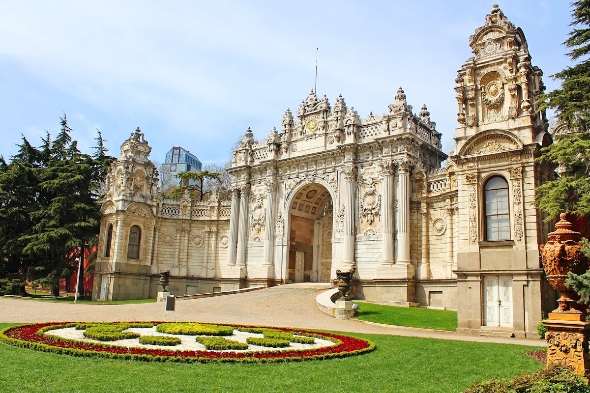 Dolmabahce Paleis plus Harem skip-the-line ticket en audiogids