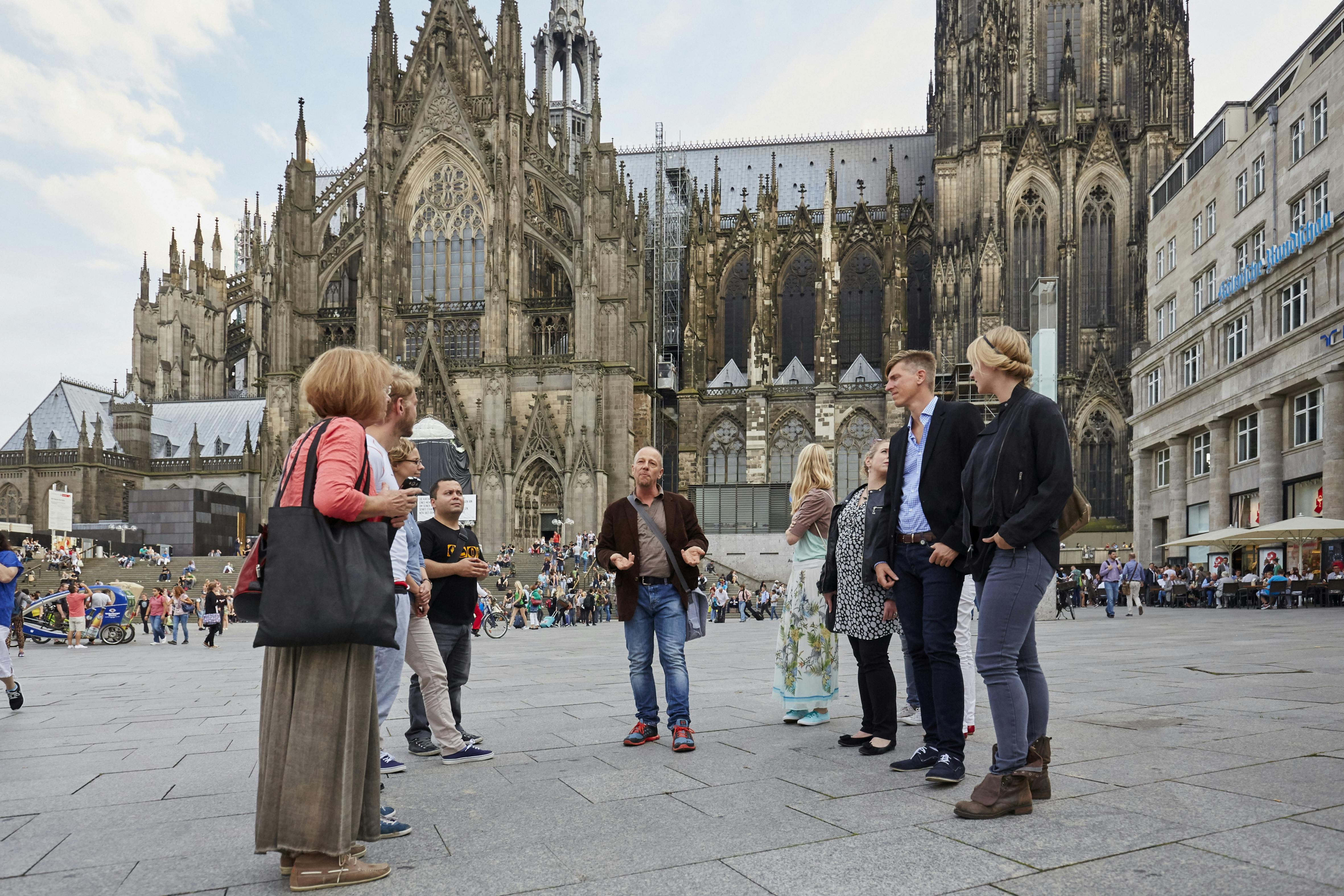 Fun guided tour through the old town of Cologne Musement