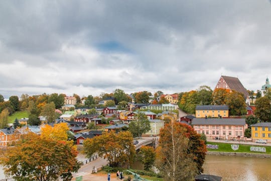 Family walking tour in Porvoo