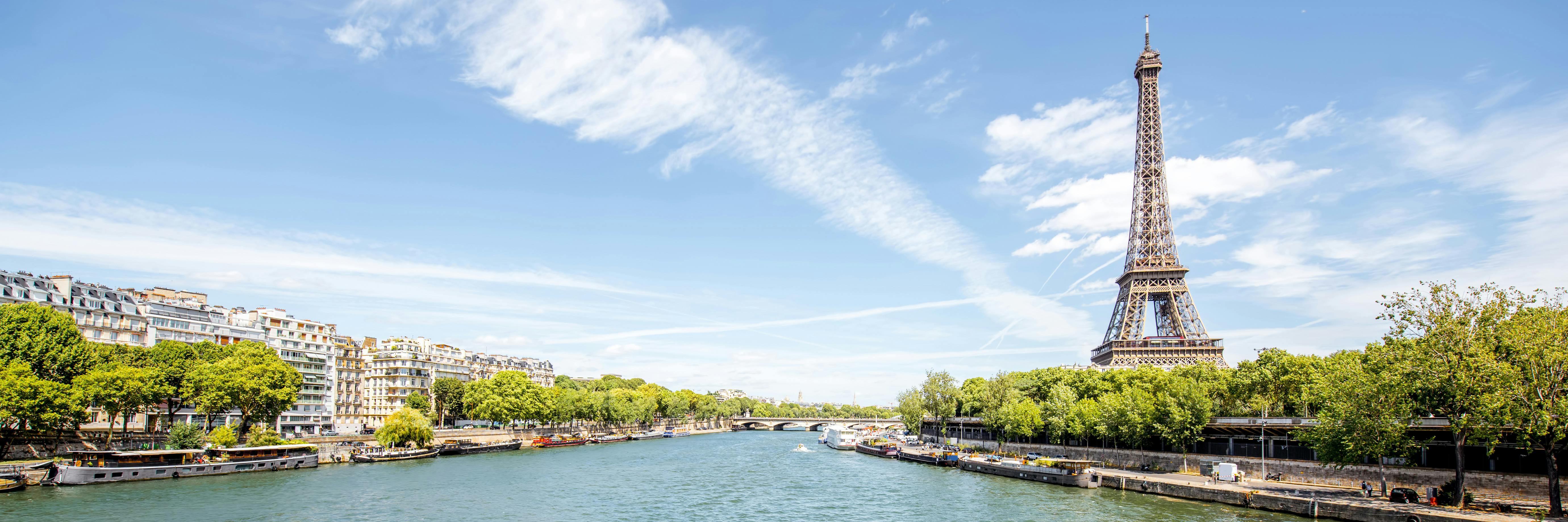 Escape Tour self-guided, interactive city challenge in Paris