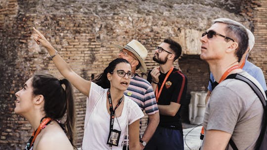 Tour VIP sotterraneo del Colosseo con Foro Romano e Palatino