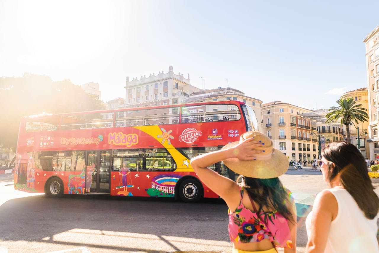 Tour in autobus hop-on hop-off City Sightseeing di Malaga con Malaga Experience