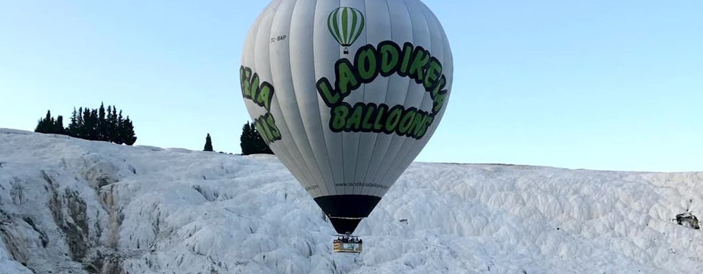 Ballonvaart boven Pamukkale bij Zonsopgang