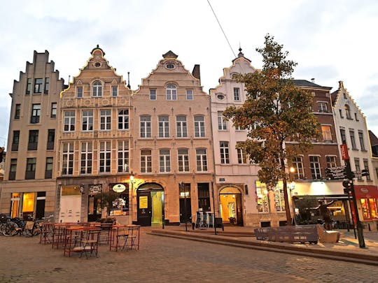 Love stories of Brussels private guided tour