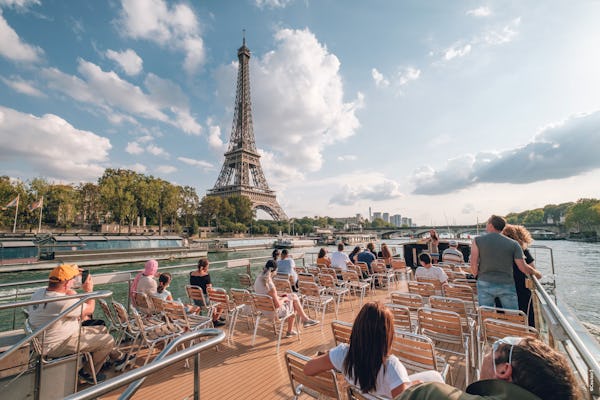 Croisière sur la Seine avec crêpe gourmande