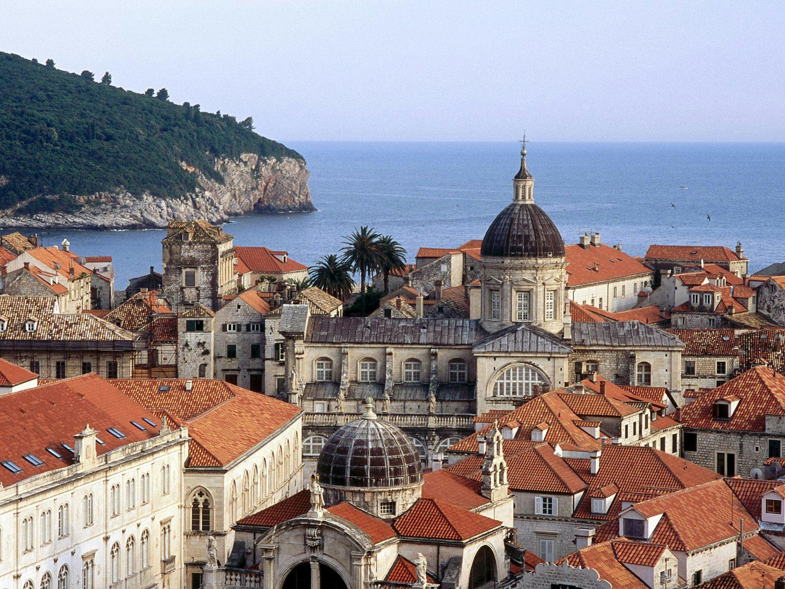 Private Dubrovnik city walls walking tour with entry tickets