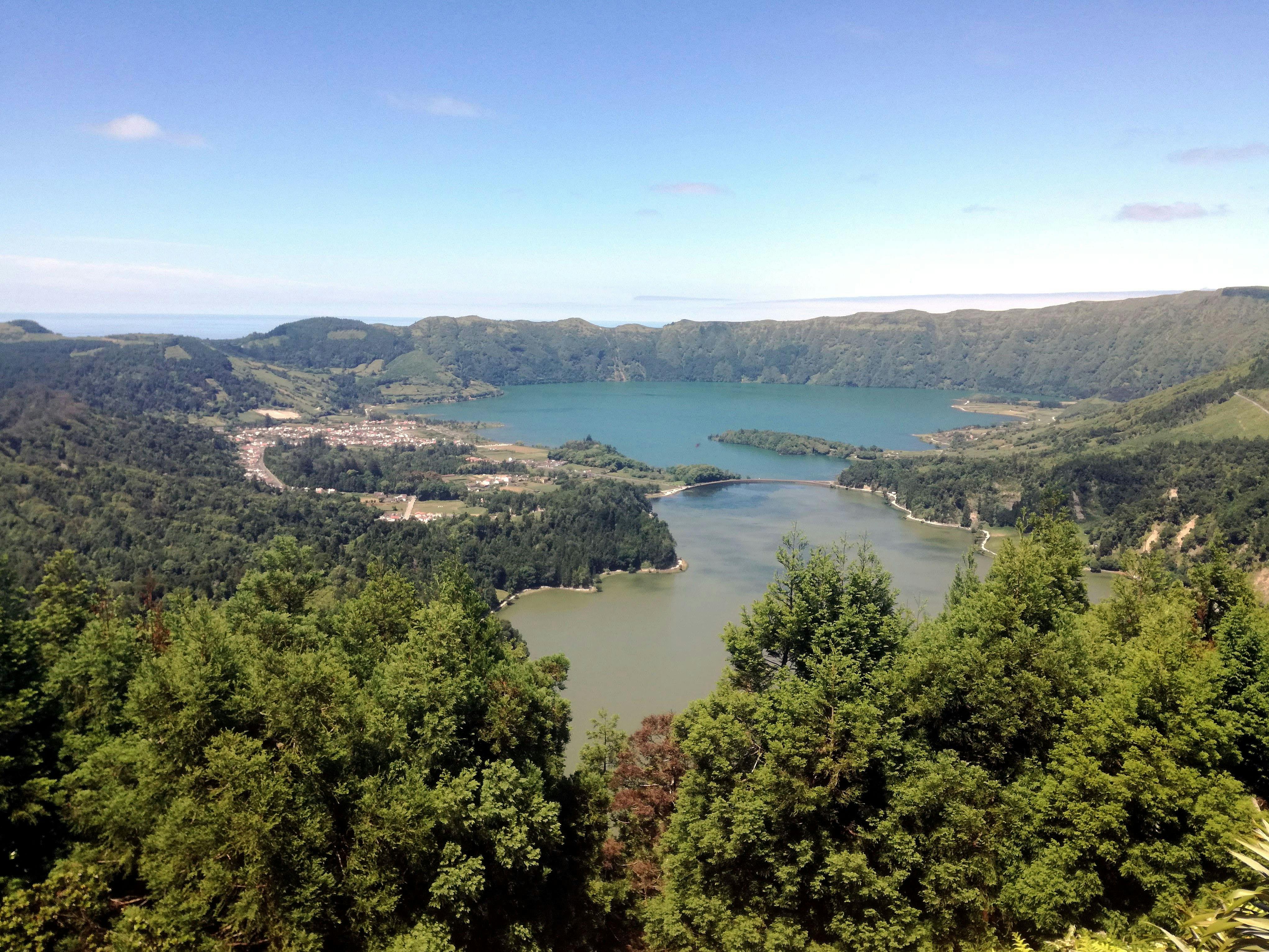 Sete Cidades Minivan Tour with Pineapple Plantation