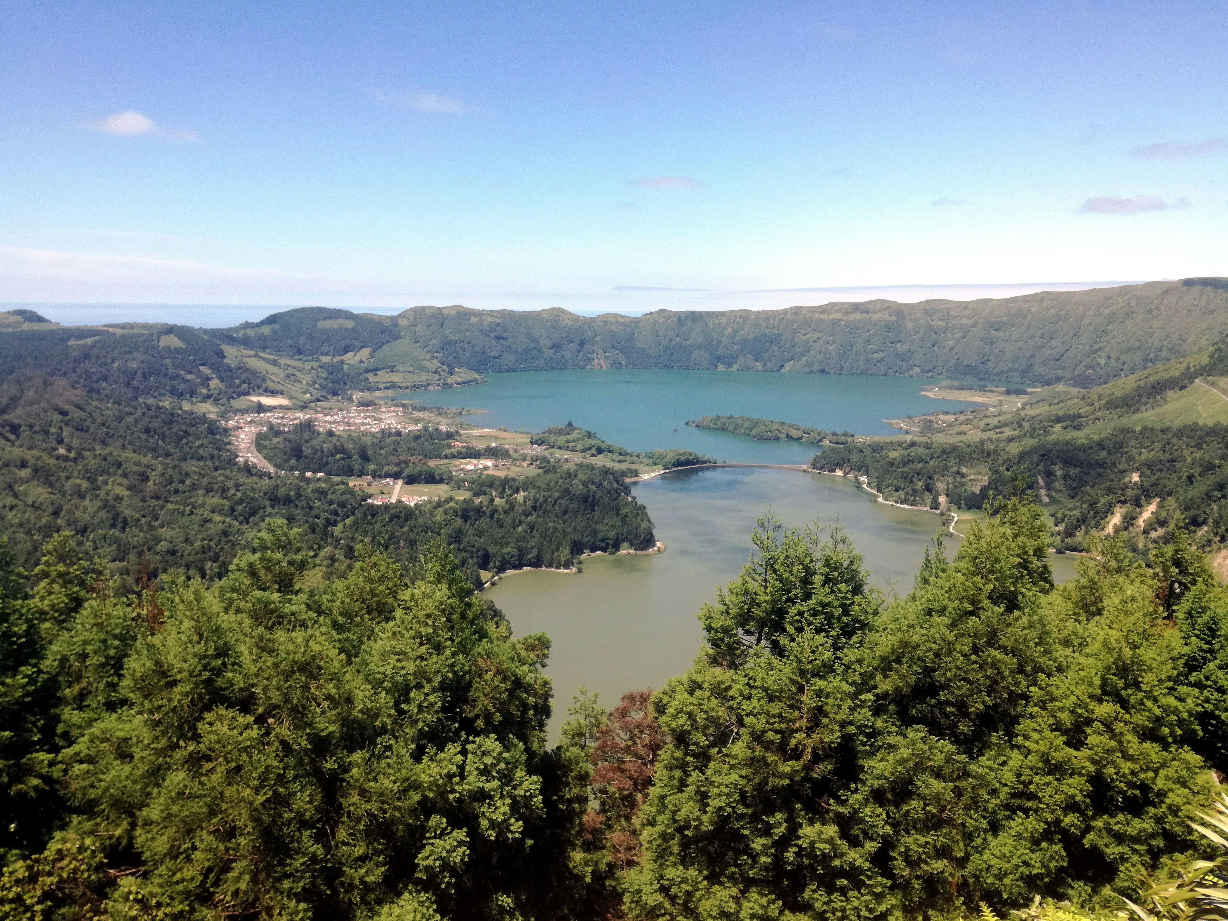 Sete Cidades Minivan Tour with Pineapple Plantation