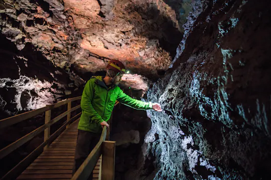 Reykjavik small-group tour to Silver Circle and Vidgelmir lava cave visit