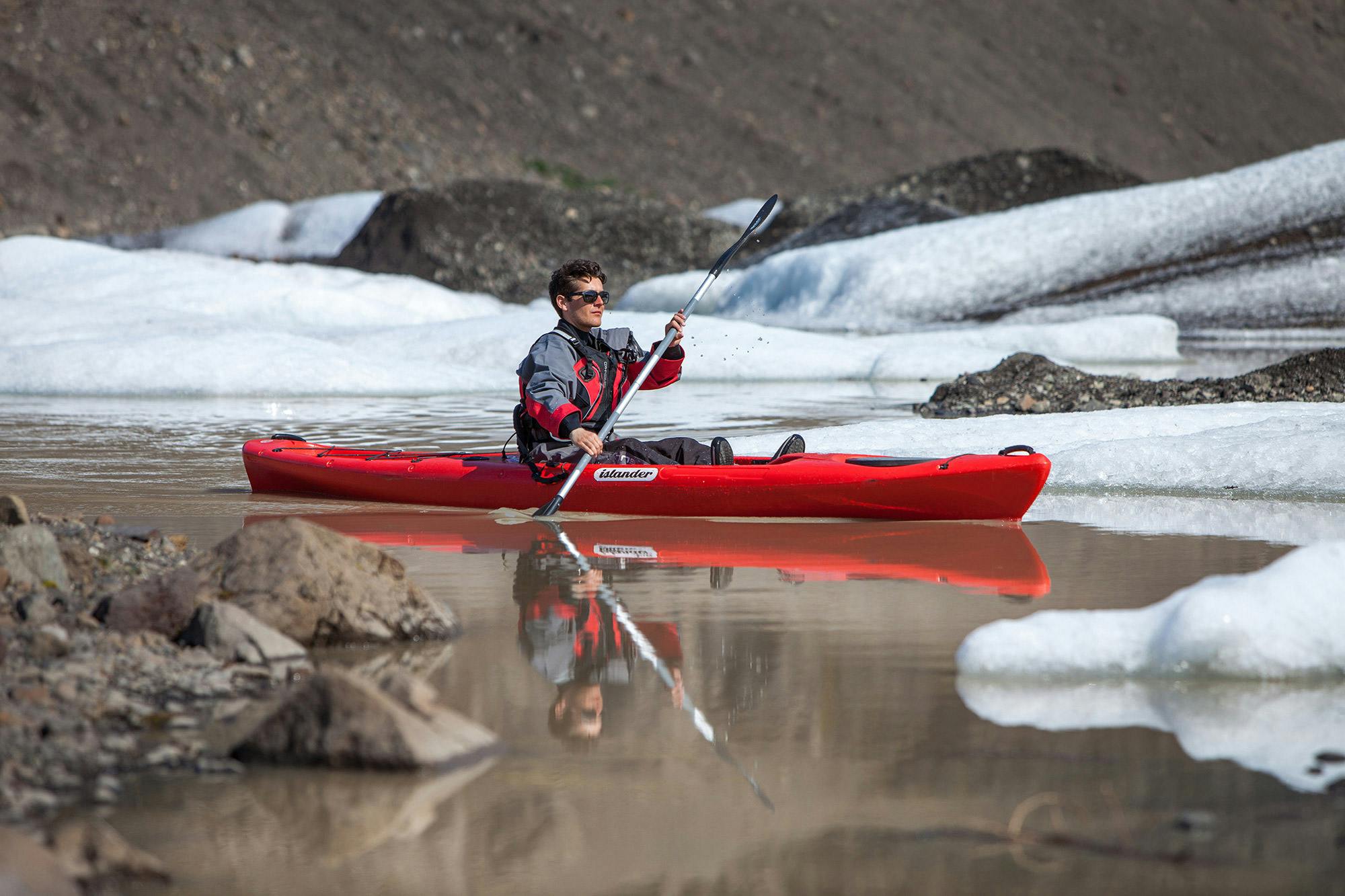 Kayaking by the Sólheimajökull glacier lagoon