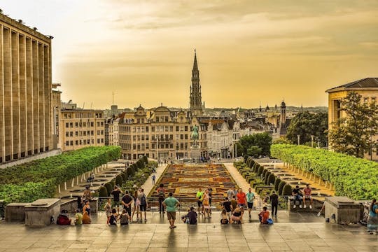 Family walking tour in Brussels