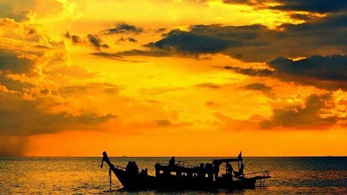 Sieben Inseln Schnorchel- und Sonnenuntergangstour mit Abendessen ab Krabi