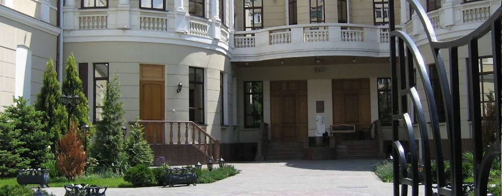 Secrets of old mansions private walking tour in Rostov-on-Don