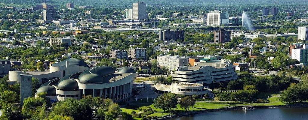 Recorrido en autobús con paradas libres 'Discover the Capitol' de 1 día en Ottawa