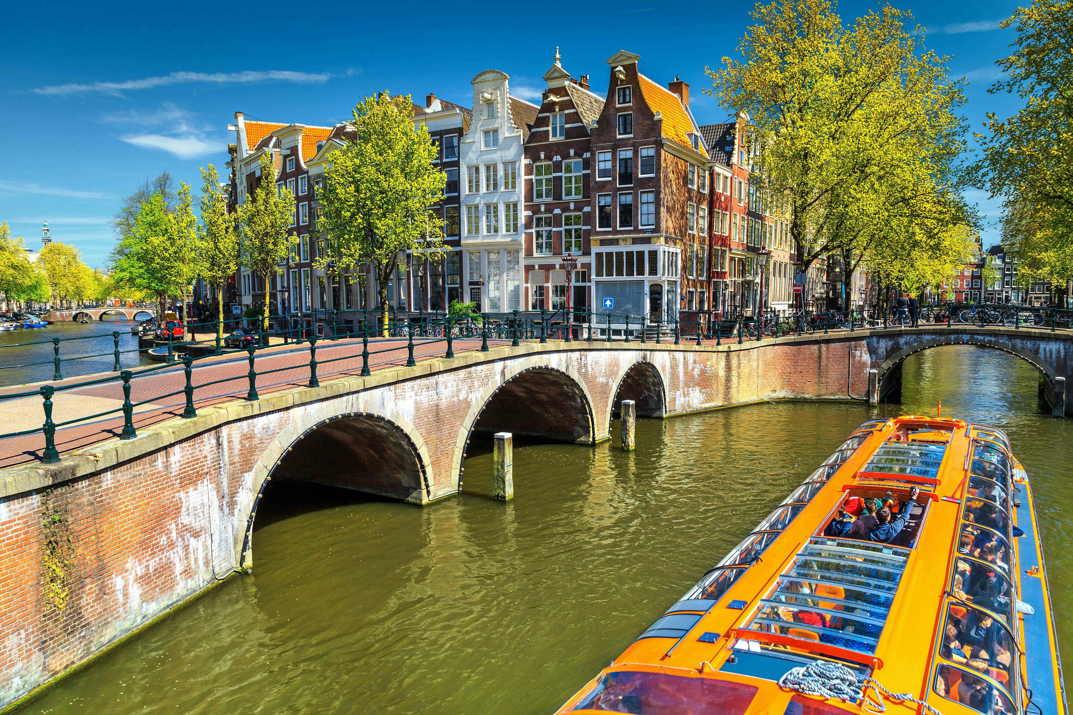 Crucero por los canales de Ámsterdam UNESCO