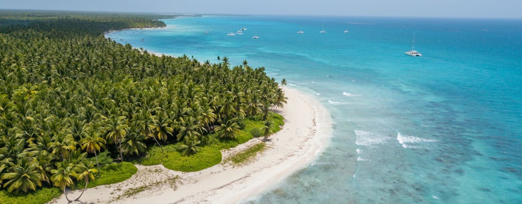 Besuch im Playa Tao Beach Club auf Saona Island