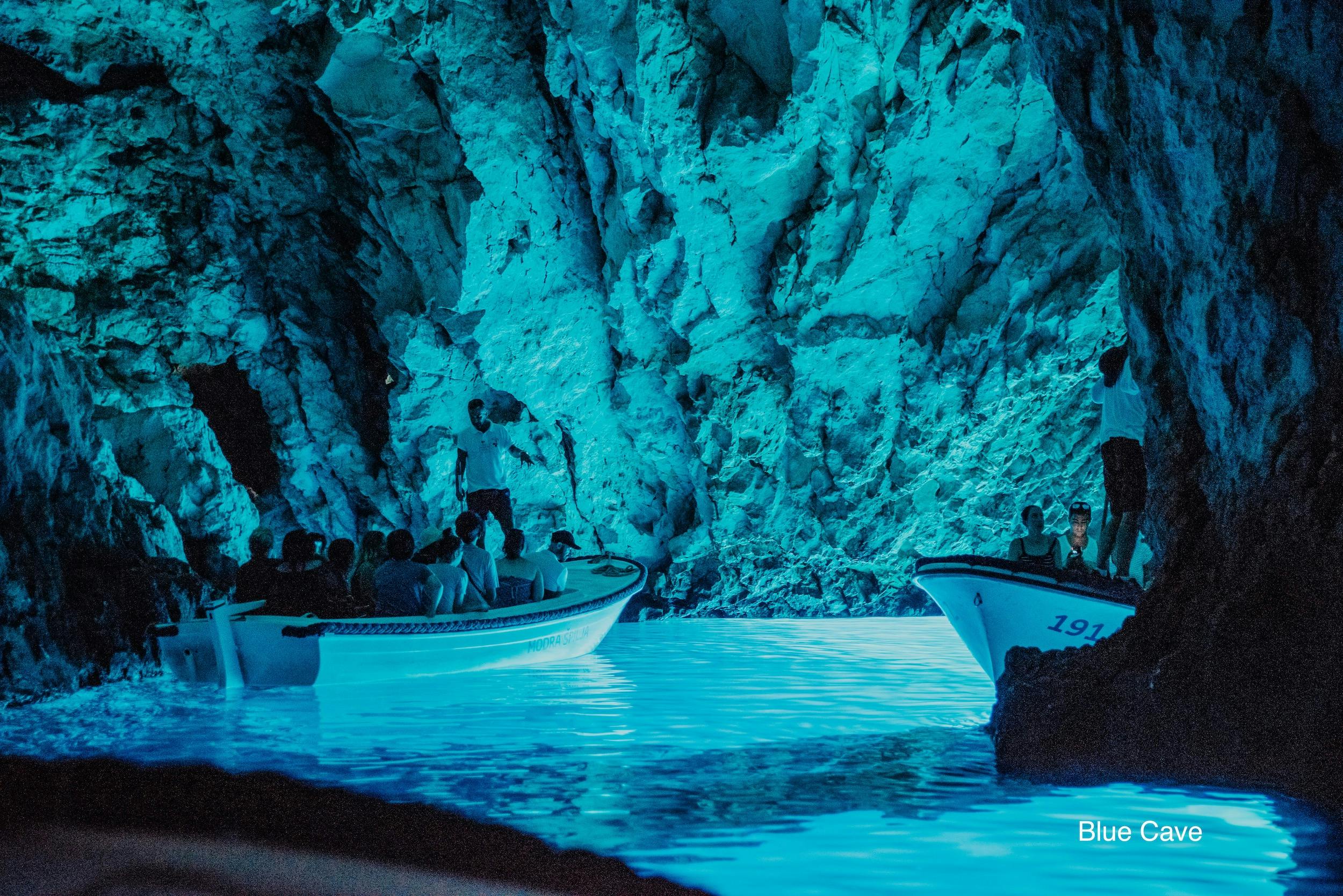 Tour zur Blauen Grotte und zu den 5 Inseln von Hvar ab Split