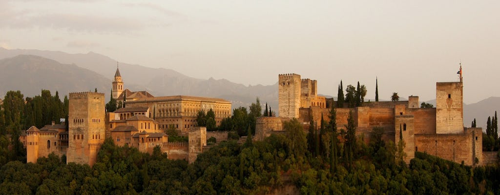 Tour guidato privato di storie d'amore di Granada