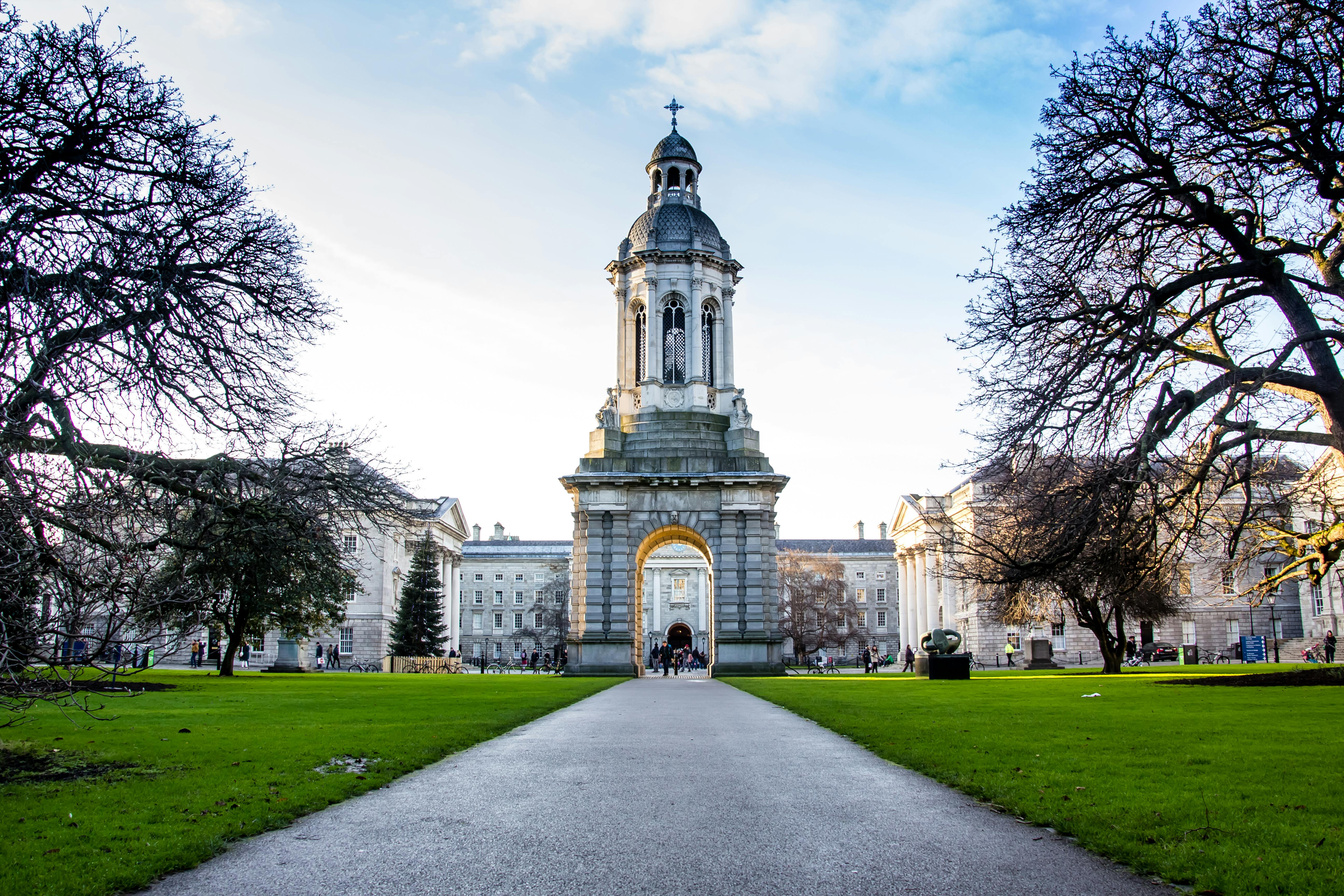 Love stories of Dublin private tour