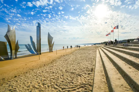 Guided tour to D-Day beaches from Paris with transport