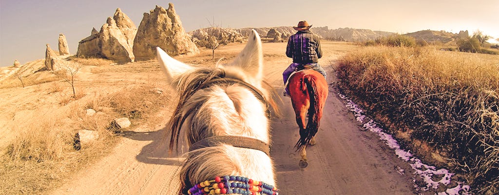 Expérience de balade à cheval de 2 heures dans les vallées de la Cappadoce