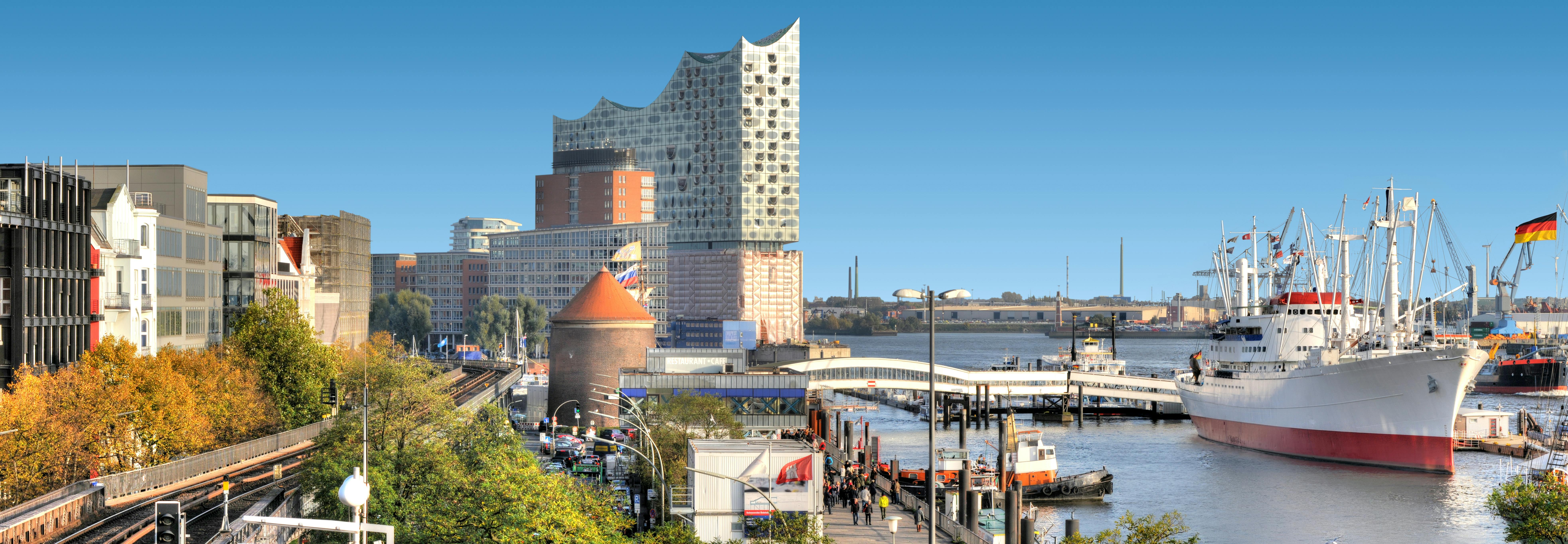 Tour privado de Hamburgo desde el ayuntamiento hasta el puerto