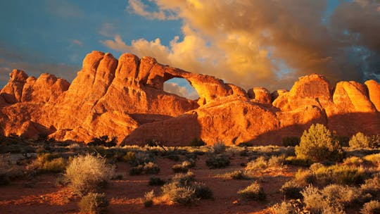Arches National Park self-guided driving audio tour in Moab