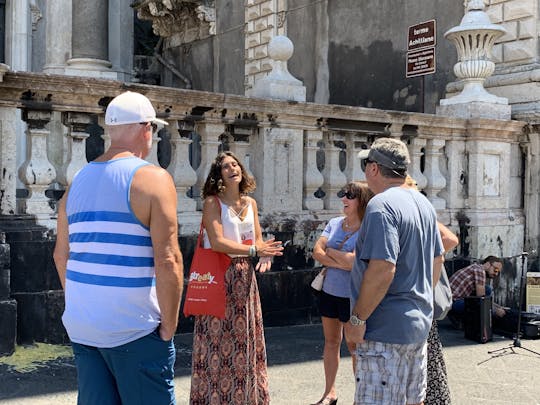 Ochtendrondleiding op straat door Catania