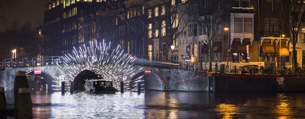 Crucero por el festival de la luz de Ámsterdam con bebidas