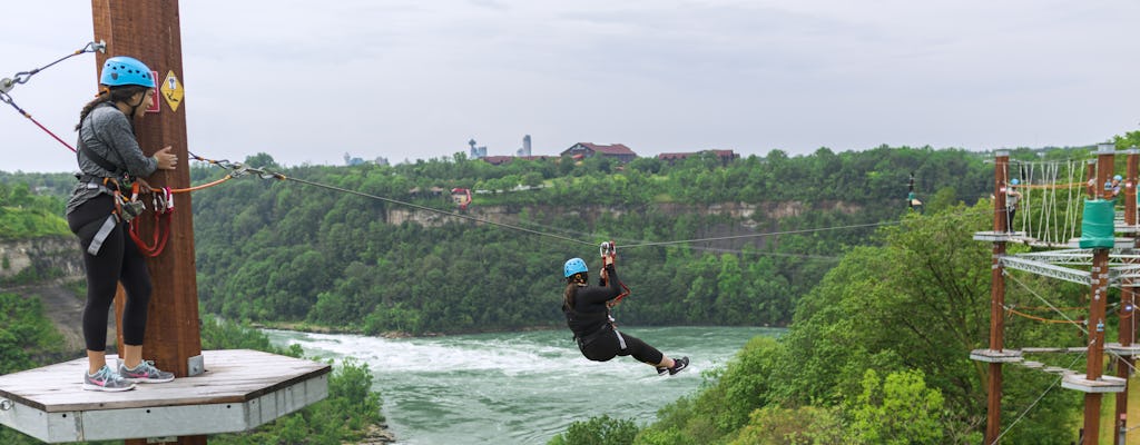 Parcours d'aventure classique pour les enfants et les chutes du Niagara