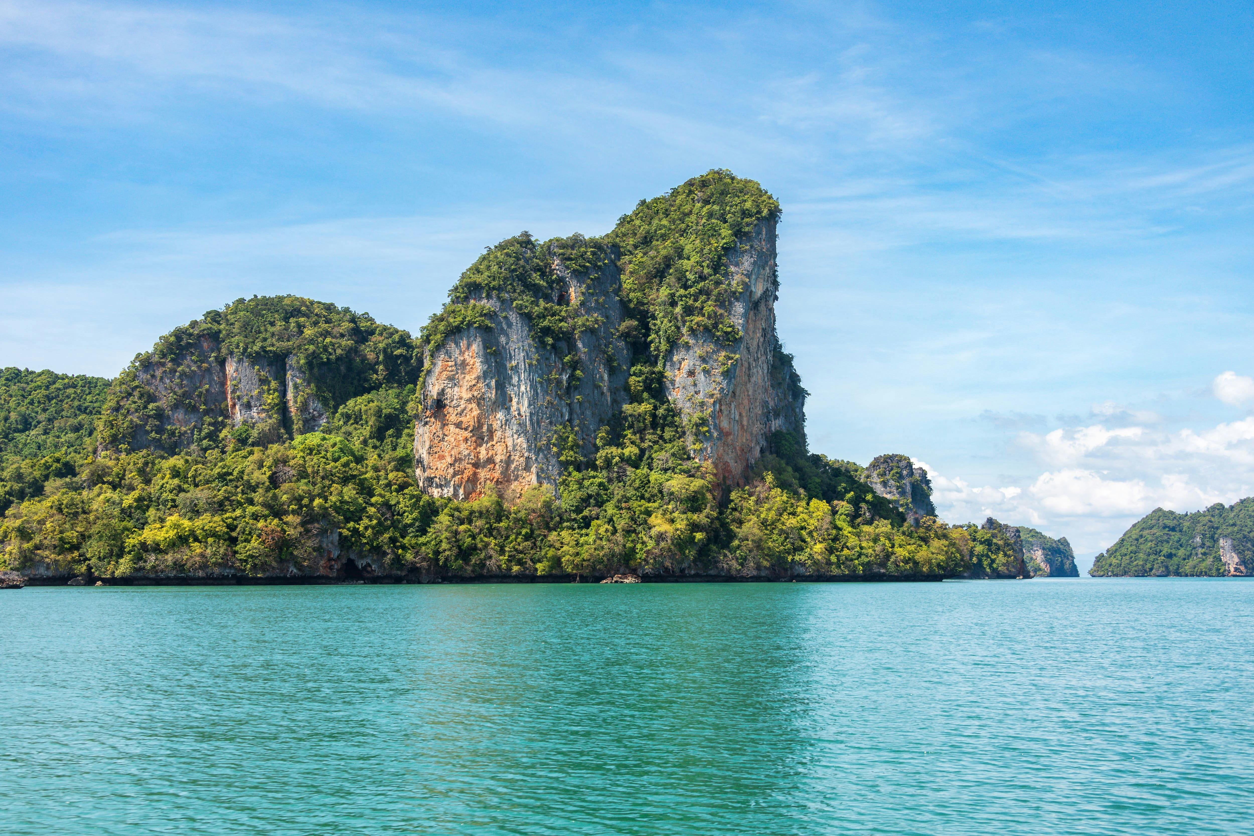 Tur med speedbåt og kano i Phang Nga-bukten